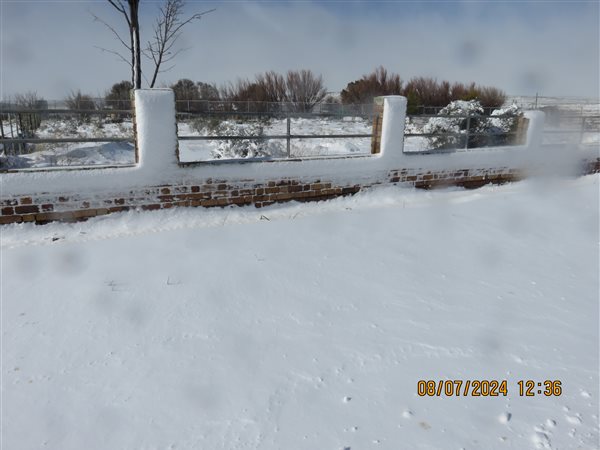 2 141 m² Land 2 141 m² Land
