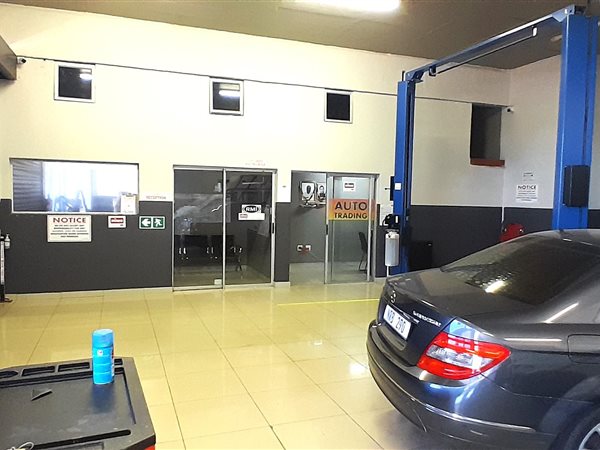 135 m² Commercial space 135 m² Commercial space