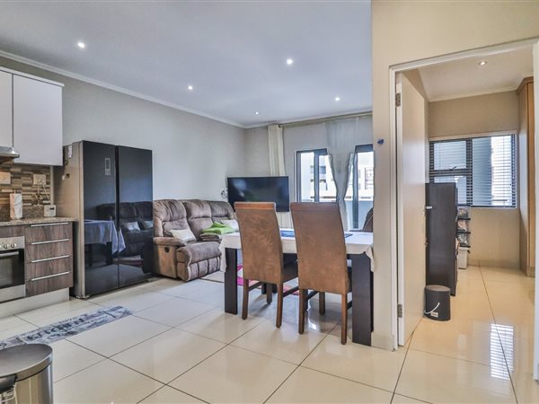 2 Bedroom Flat 2 Bedroom Flat