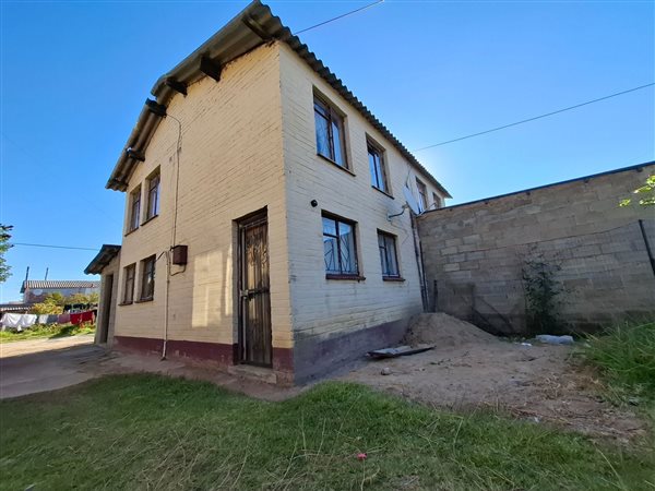 2 Bedroom House 2 Bedroom House
