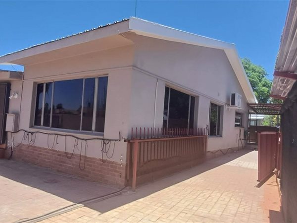 3 Bedroom House 3 Bedroom House