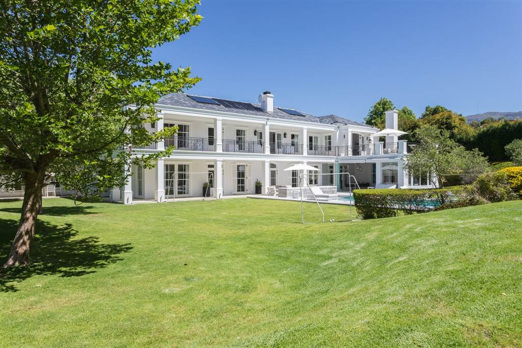 8 Bedroom House 8 Bedroom House