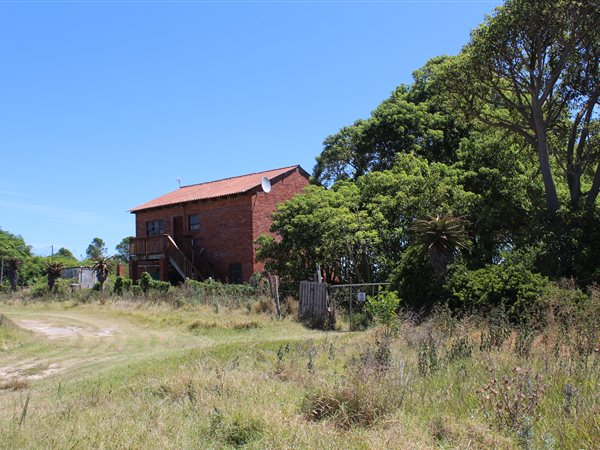 2.8 ha Smallholding 2.8 ha Smallholding