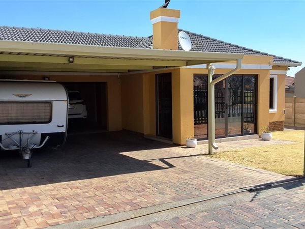 2 Bedroom House 2 Bedroom House