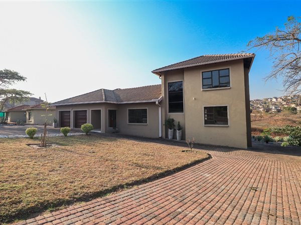 4 Bedroom House 4 Bedroom House