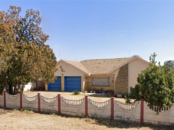 3 Bedroom House 3 Bedroom House