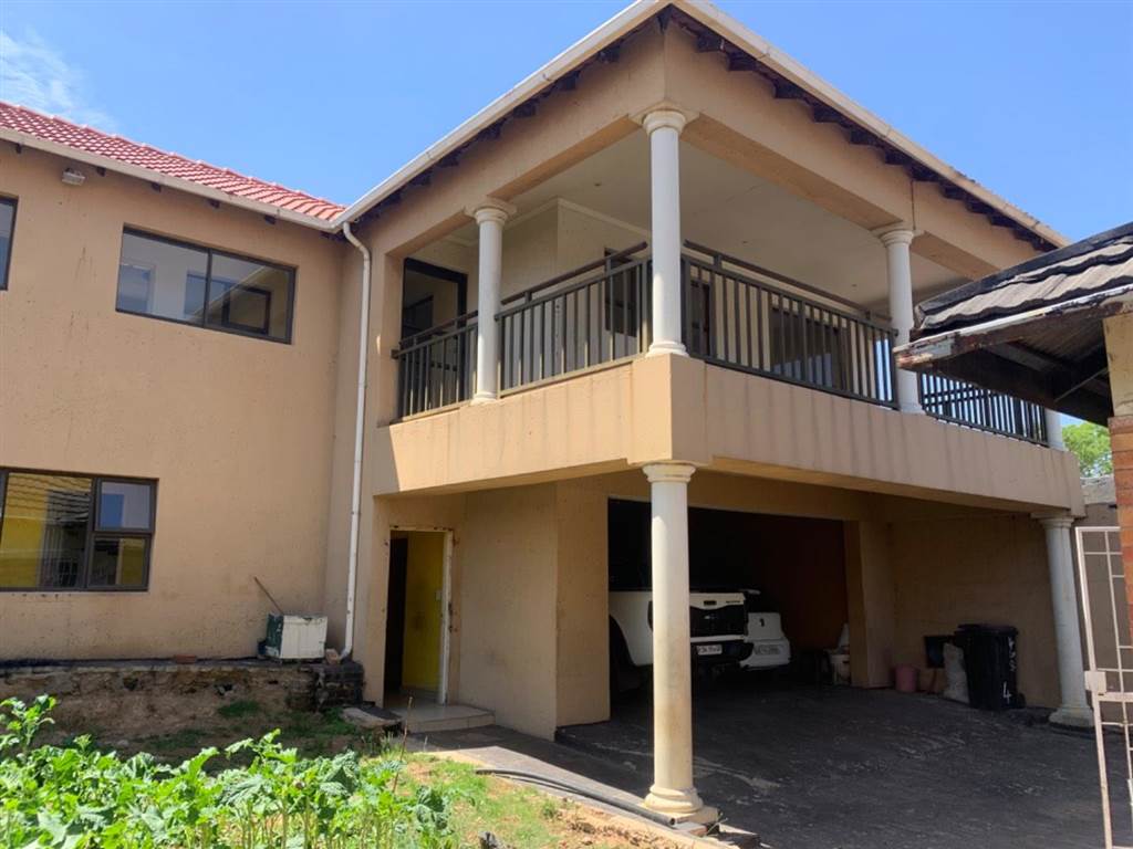3 Bedroom House 3 Bedroom House