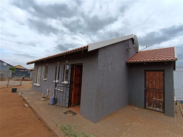3 Bedroom House 3 Bedroom House