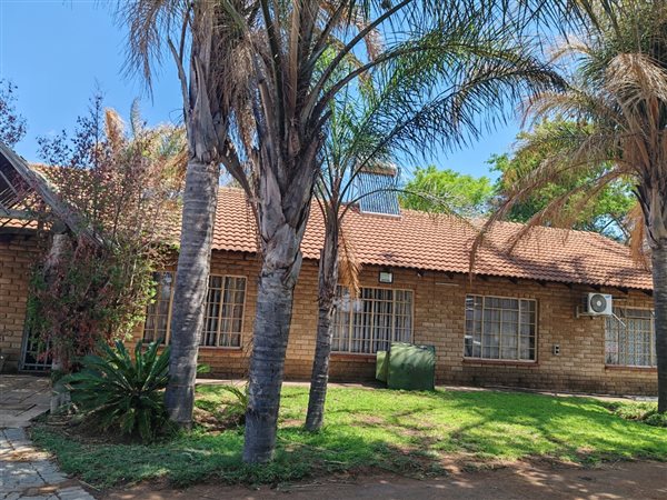 18 ha Smallholding 18 ha Smallholding