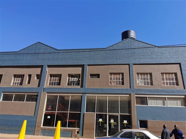 1 000 m² Commercial space 1 000 m² Commercial space
