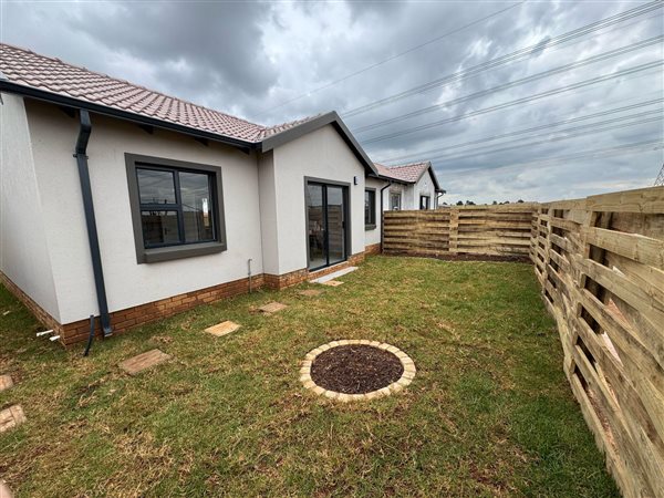 3 Bedroom Townhouse 3 Bedroom Townhouse