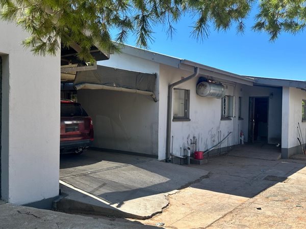 3 Bedroom House 3 Bedroom House