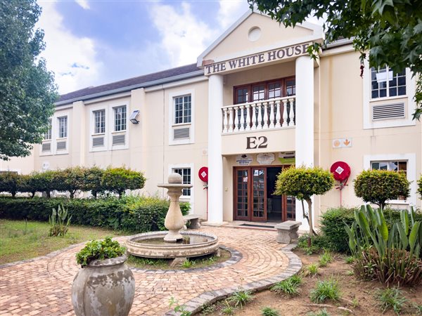 335 m² Commercial space 335 m² Commercial space
