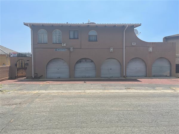 3 Bedroom Duplex 3 Bedroom Duplex