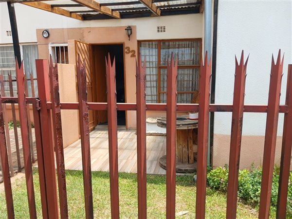 3 Bedroom Townhouse 3 Bedroom Townhouse