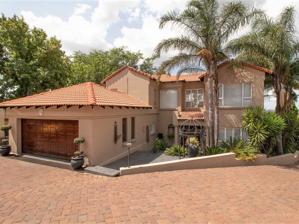 3 Bedroom House 3 Bedroom House