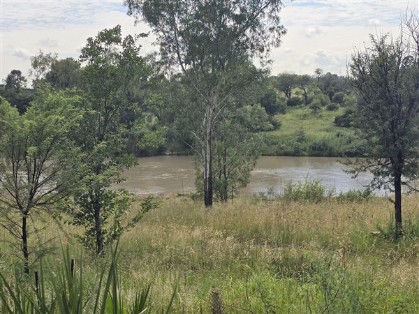 2.7 ha Smallholding 2.7 ha Smallholding