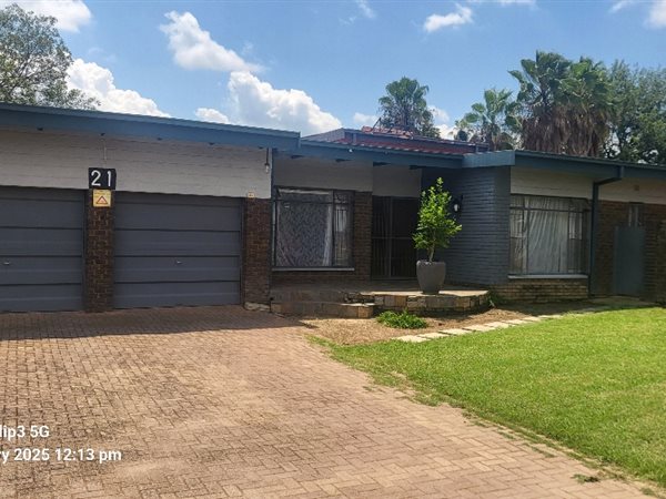 3 Bedroom House 3 Bedroom House