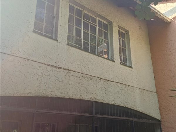 2 Bedroom House 2 Bedroom House