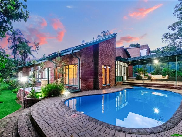 4 Bedroom House 4 Bedroom House