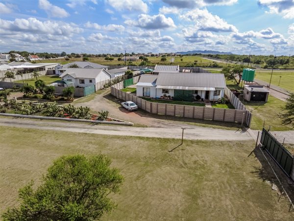 8.9 ha Smallholding 8.9 ha Smallholding