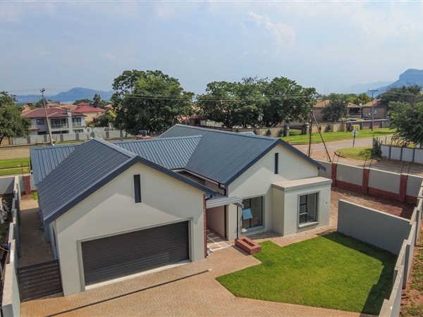 4 Bedroom House 4 Bedroom House