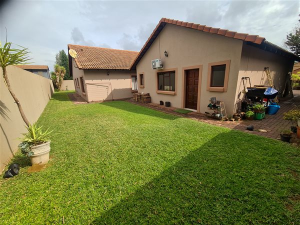4 Bedroom House 4 Bedroom House