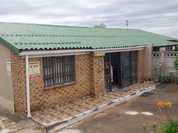 2 Bedroom Simplex 2 Bedroom Simplex