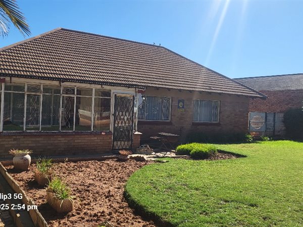3 Bedroom House 3 Bedroom House