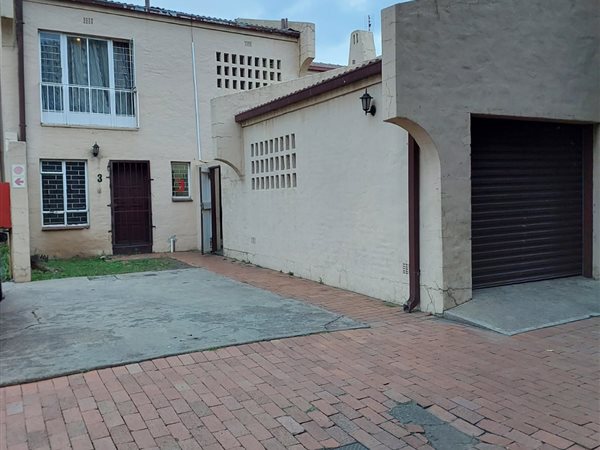 3 Bedroom Flat 3 Bedroom Flat