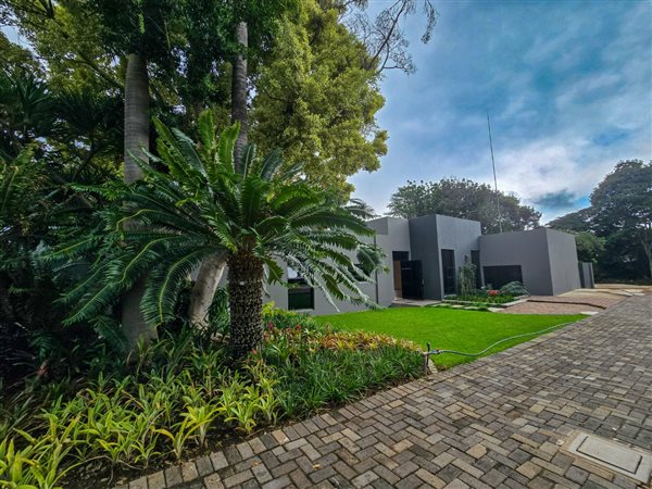 4 Bedroom House 4 Bedroom House