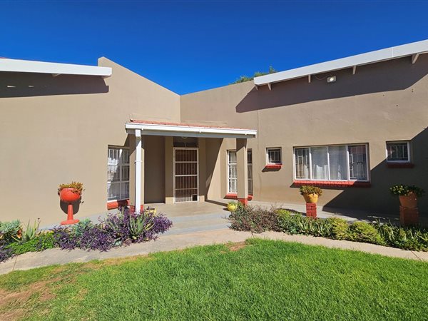 3 Bedroom House 3 Bedroom House