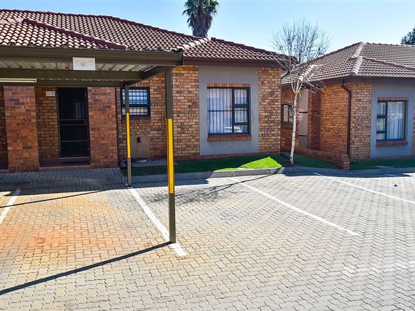 2 Bedroom Townhouse 2 Bedroom Townhouse