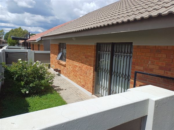 2 Bedroom House 2 Bedroom House