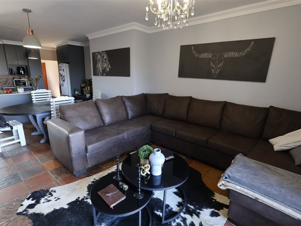 2 Bedroom Townhouse 2 Bedroom Townhouse