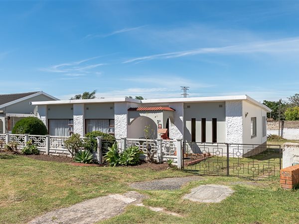 5 Bedroom House 5 Bedroom House