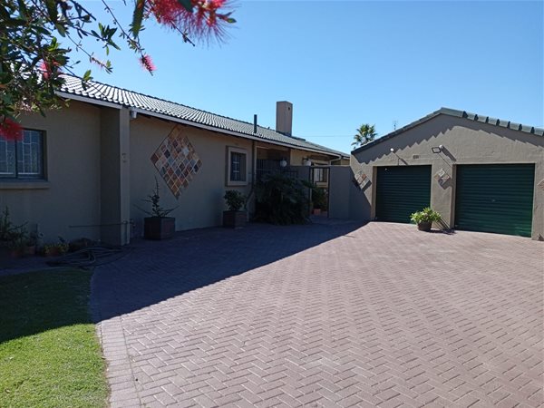 3 Bedroom House 3 Bedroom House