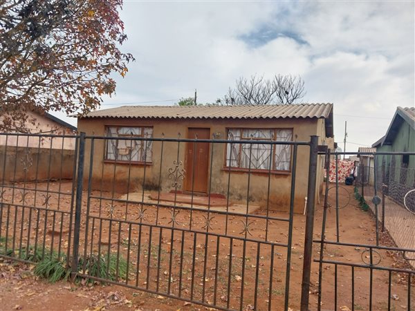 2 Bedroom House