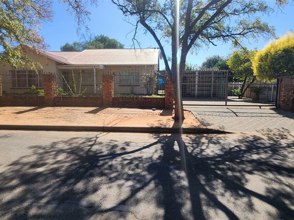 3 Bedroom House 3 Bedroom House