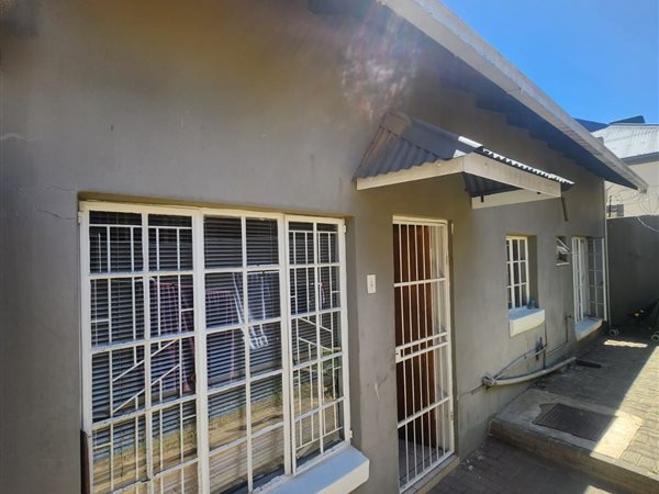 1 Bedroom Townhouse 1 Bedroom Townhouse