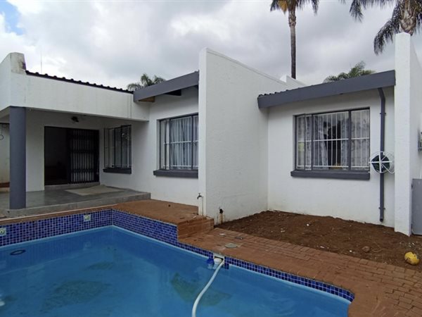 3 Bedroom House 3 Bedroom House