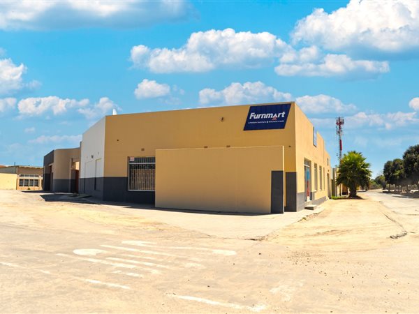 500 m² Retail Space 500 m² Retail Space