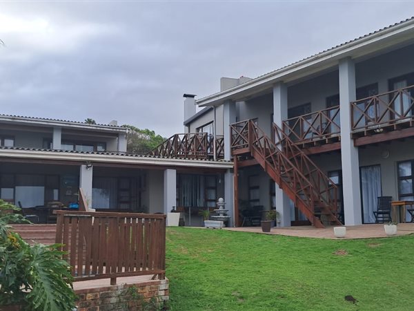 9 Bedroom House