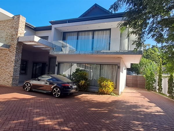 4 Bedroom House 4 Bedroom House