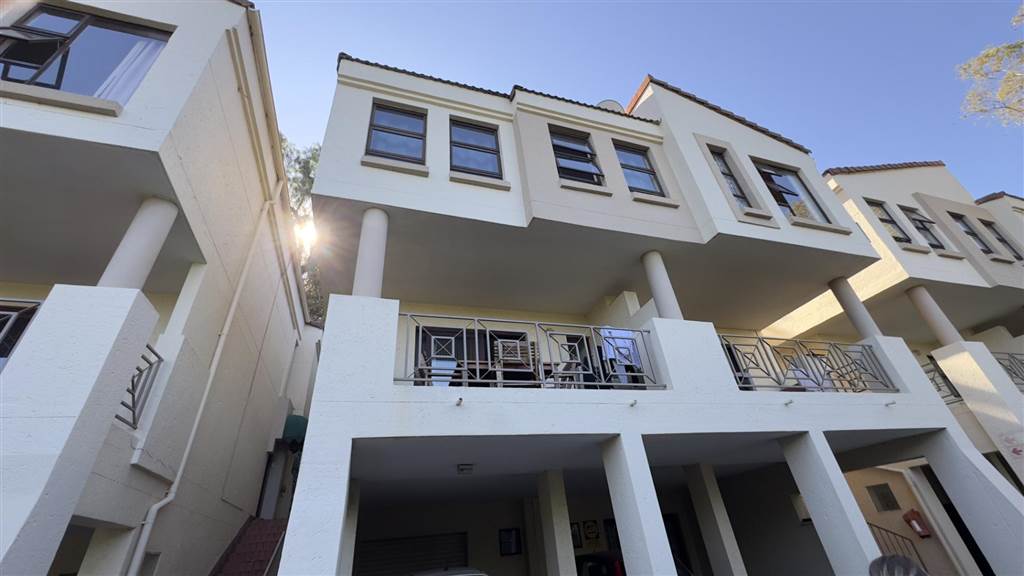 3 Bedroom Apartment 3 Bedroom Apartment