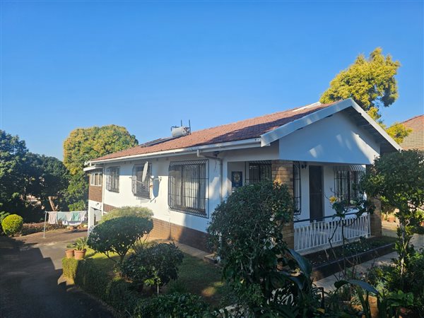 4 Bedroom House 4 Bedroom House