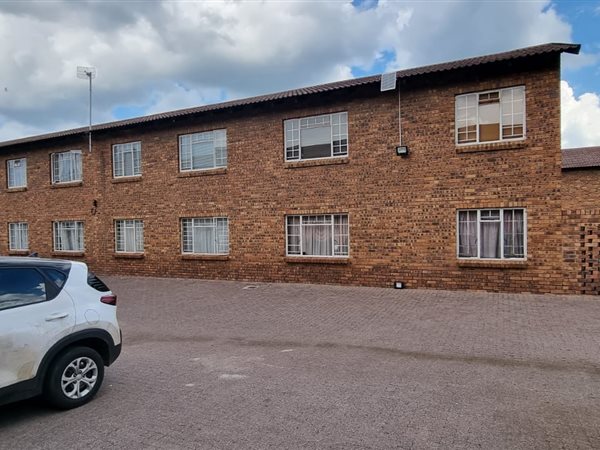 2 Bedroom Flat 2 Bedroom Flat