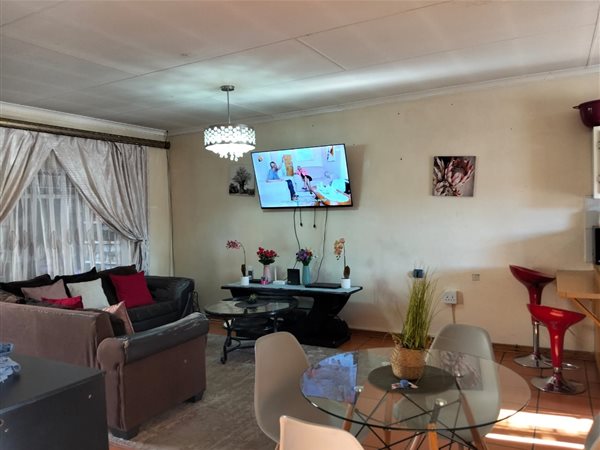 2 Bedroom Apartment 2 Bedroom Apartment