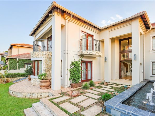 4 Bedroom House 4 Bedroom House
