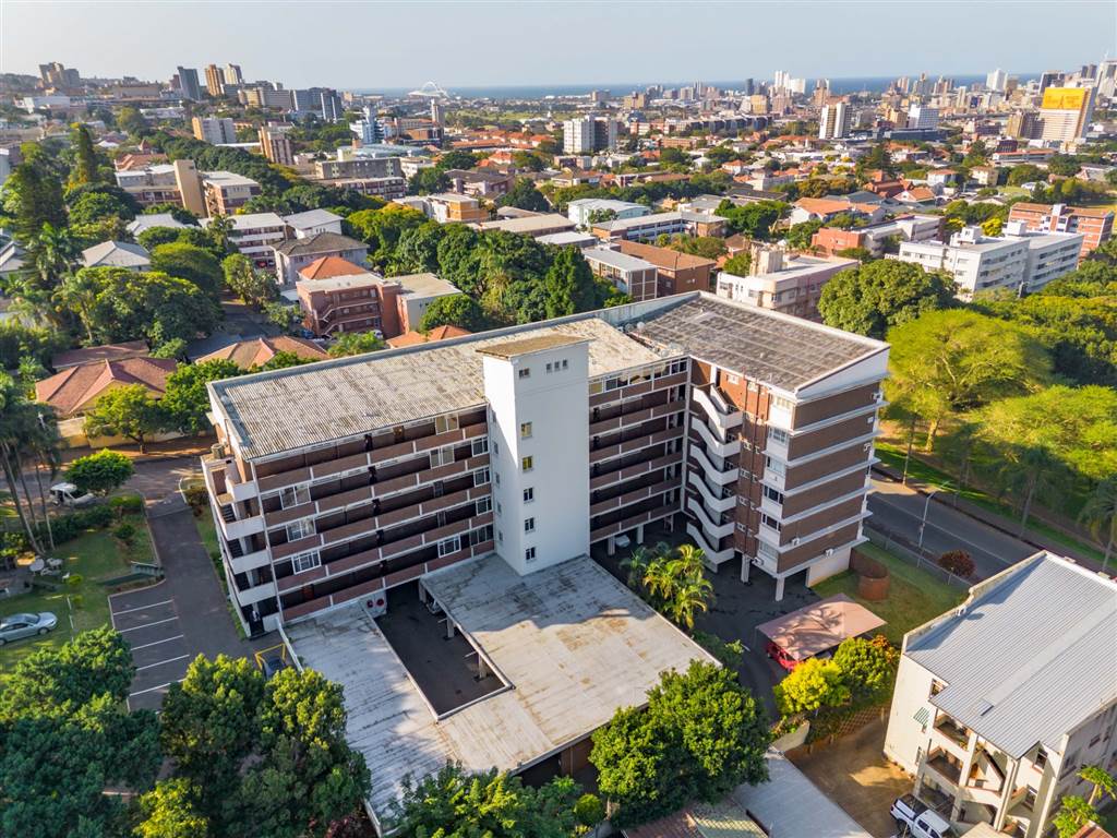 3 Bedroom Apartment 3 Bedroom Apartment